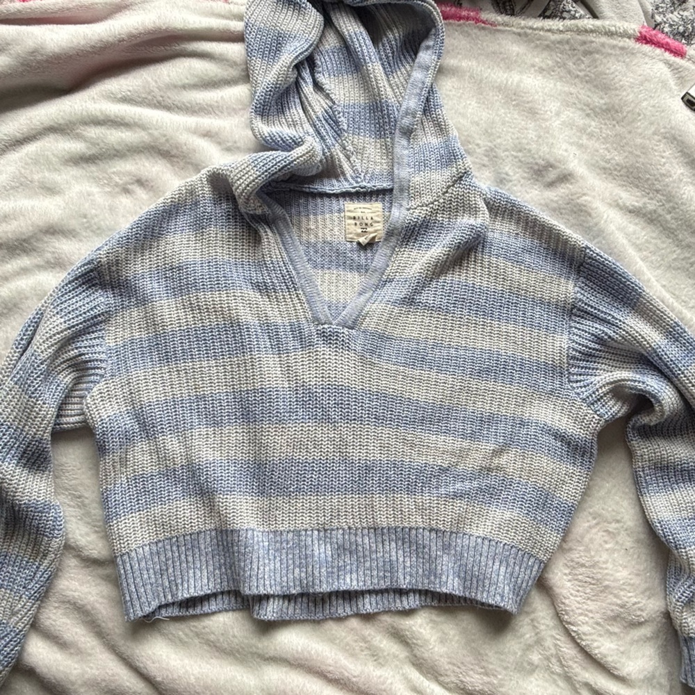Billabong Blue and Cream Striped V-Neck Sweater